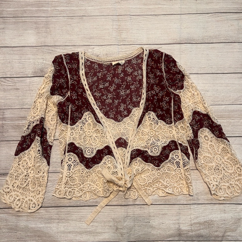 Chic Lace Tie-Front Blouse in Cream and Burgundy